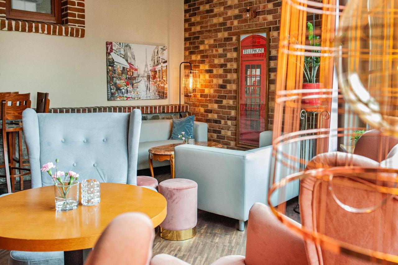 Hotel Spichlerz Lubawa エクステリア 写真